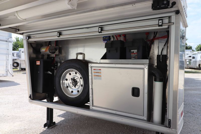 Used Horse Trailers for Sale