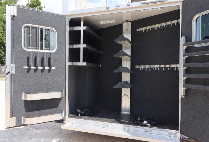Used Horse Trailers for Sale