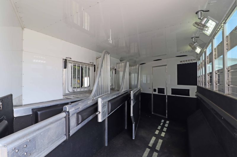 Used Horse Trailers for Sale