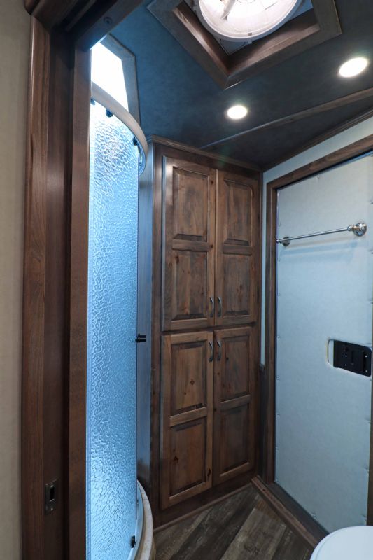 Used Horse Trailers for Sale