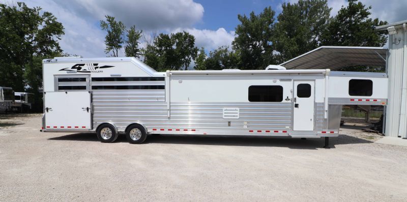 Used Horse Trailers for Sale
