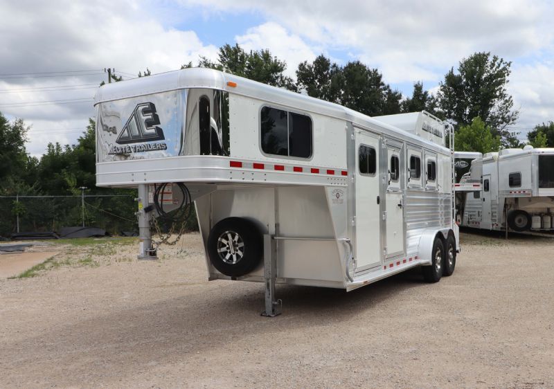 Used Horse Trailers for Sale