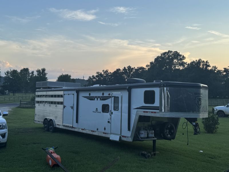 Used Horse Trailers for Sale