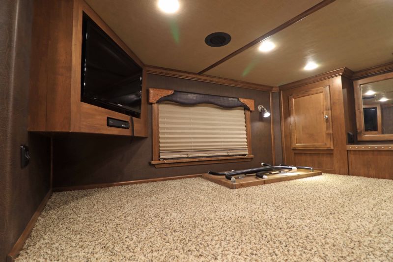 Used Horse Trailers for Sale