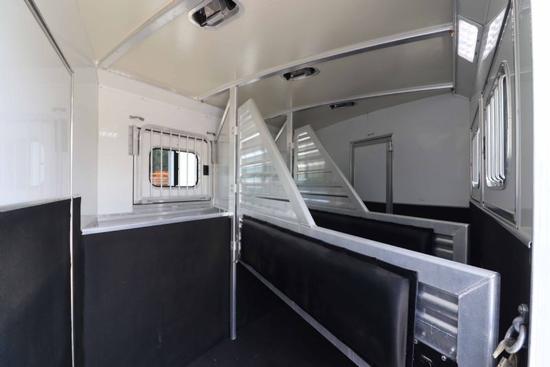 Used Horse Trailers for Sale