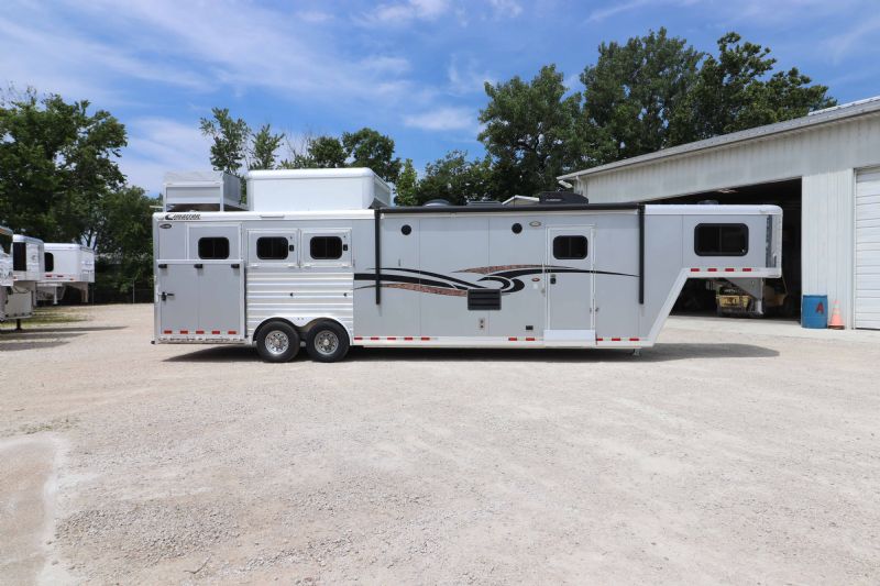 Used Horse Trailers for Sale