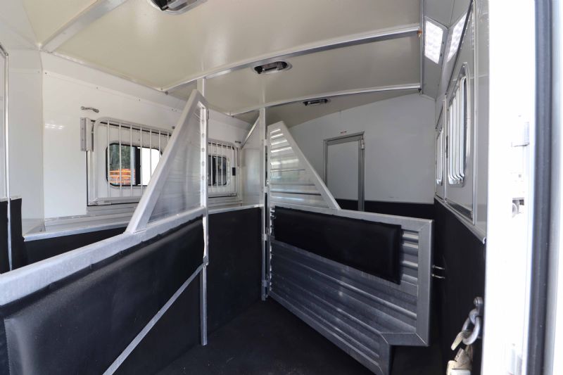 Used Horse Trailers for Sale
