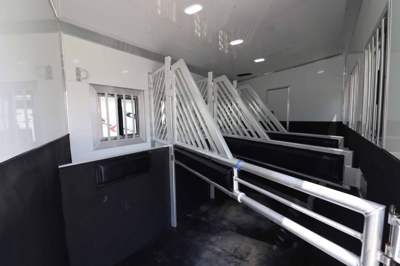 Used Horse Trailers for Sale