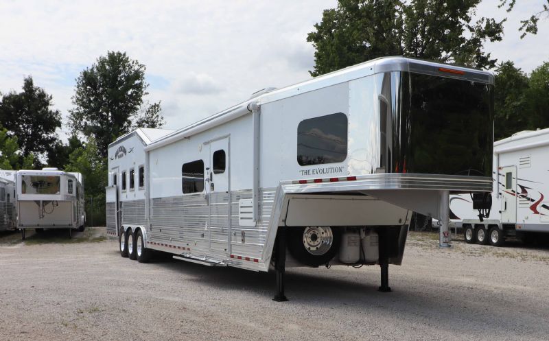Used Horse Trailers for Sale