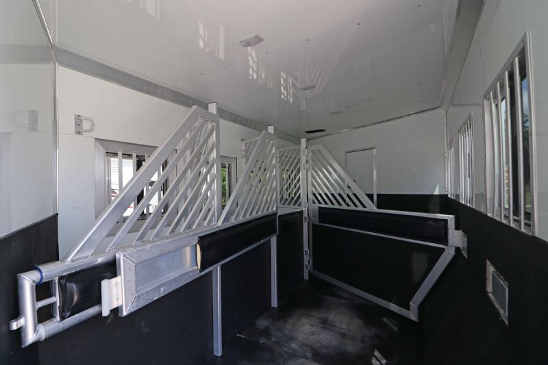 Used Horse Trailers for Sale