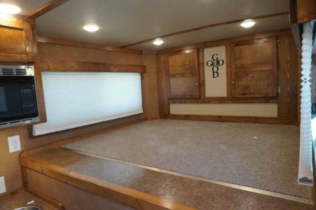 Used Horse Trailers for Sale