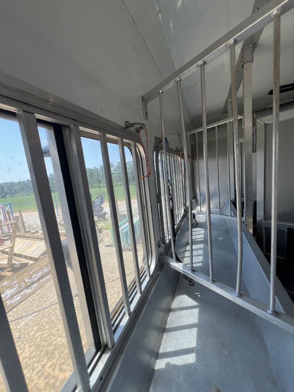 Used Horse Trailers for Sale