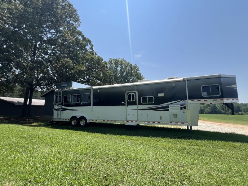 Used Horse Trailers for Sale