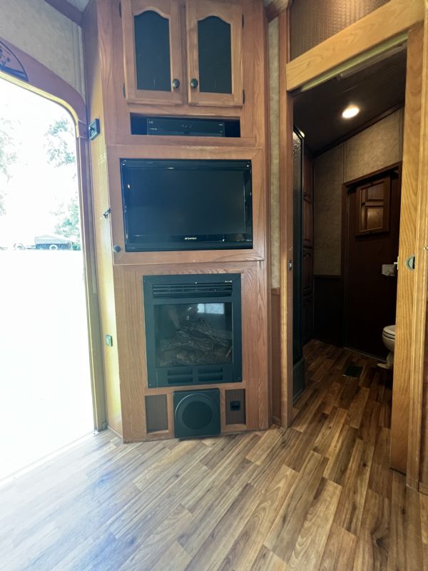 Used Horse Trailers for Sale