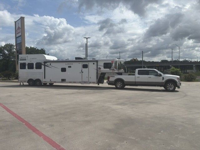 Used Horse Trailers for Sale