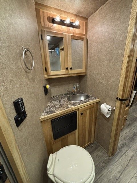 Used Horse Trailers for Sale