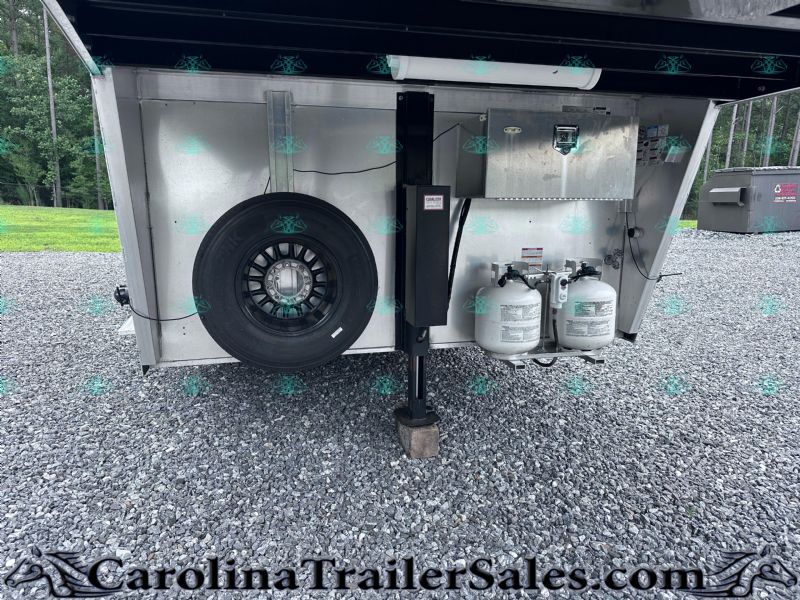 Used Horse Trailers for Sale