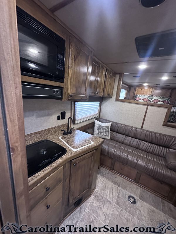 Used Horse Trailers for Sale
