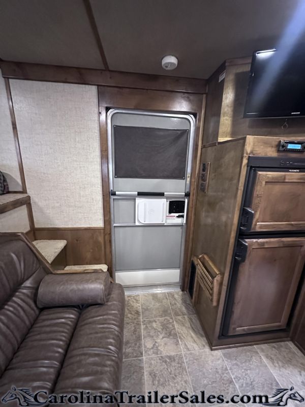 Used Horse Trailers for Sale
