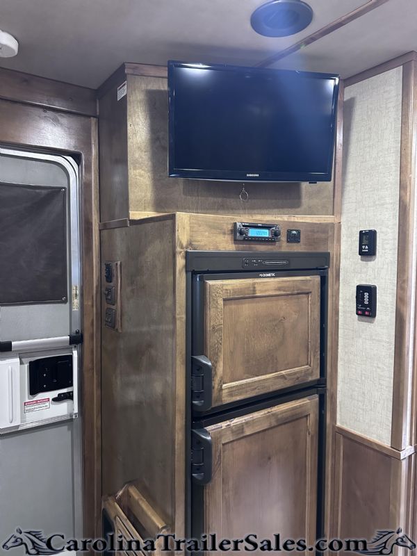 Used Horse Trailers for Sale