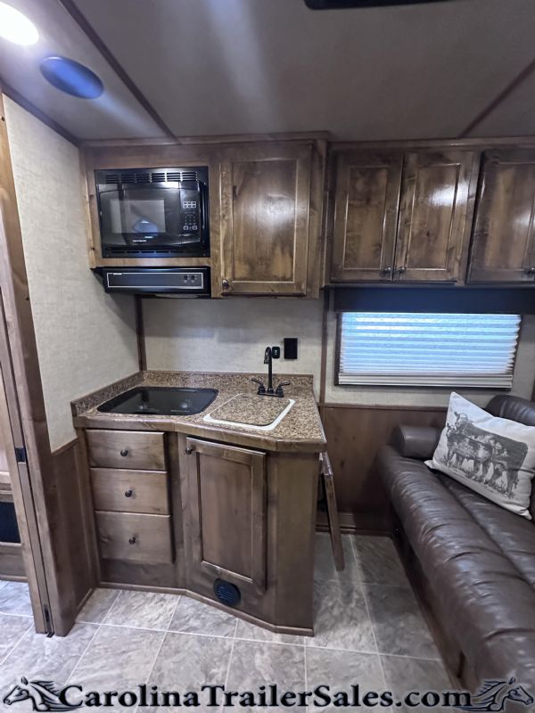 Used Horse Trailers for Sale