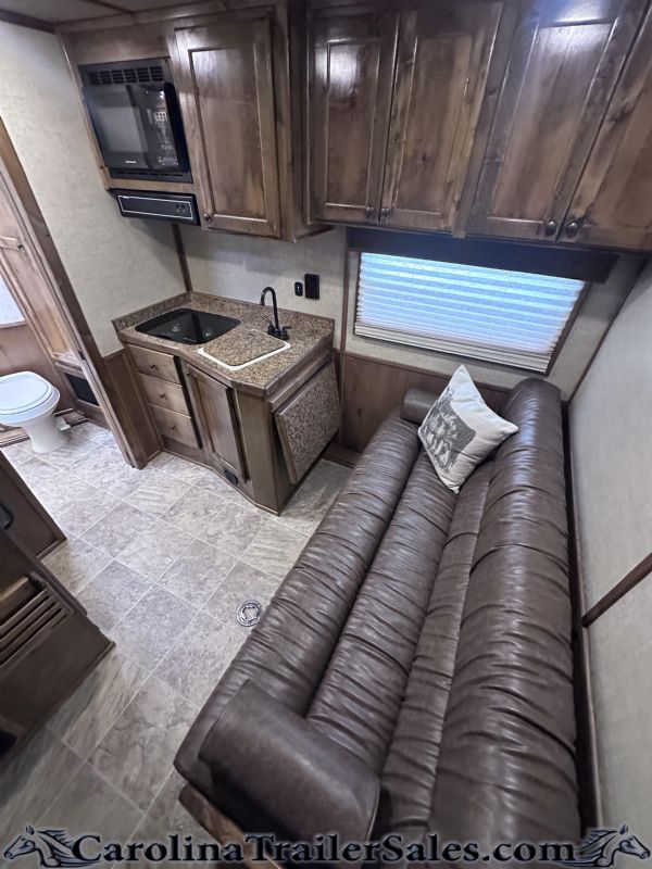 Used Horse Trailers for Sale