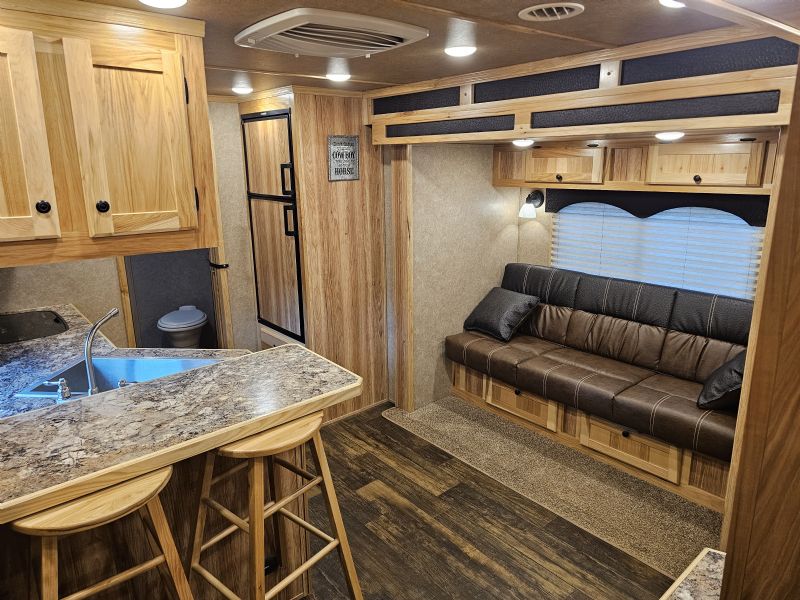 Used Horse Trailers for Sale