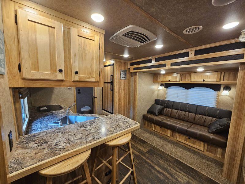Used Horse Trailers for Sale