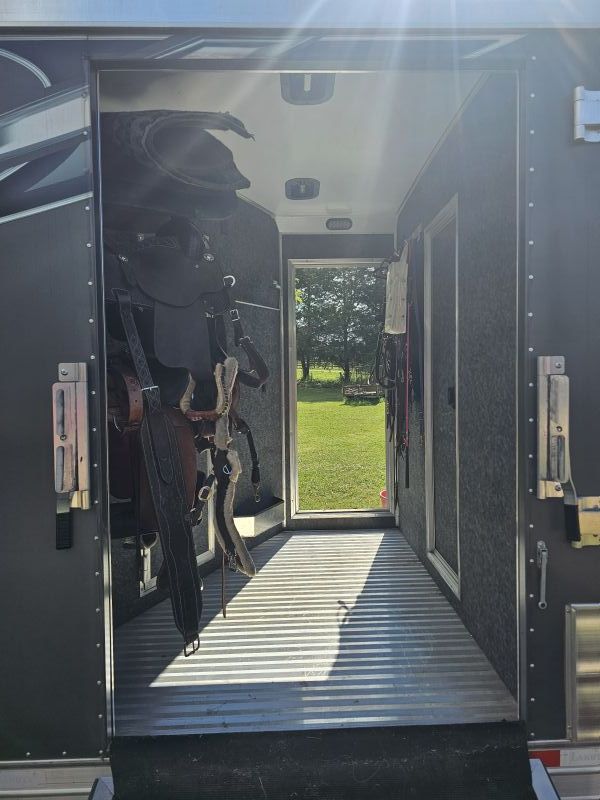 Used Horse Trailers for Sale