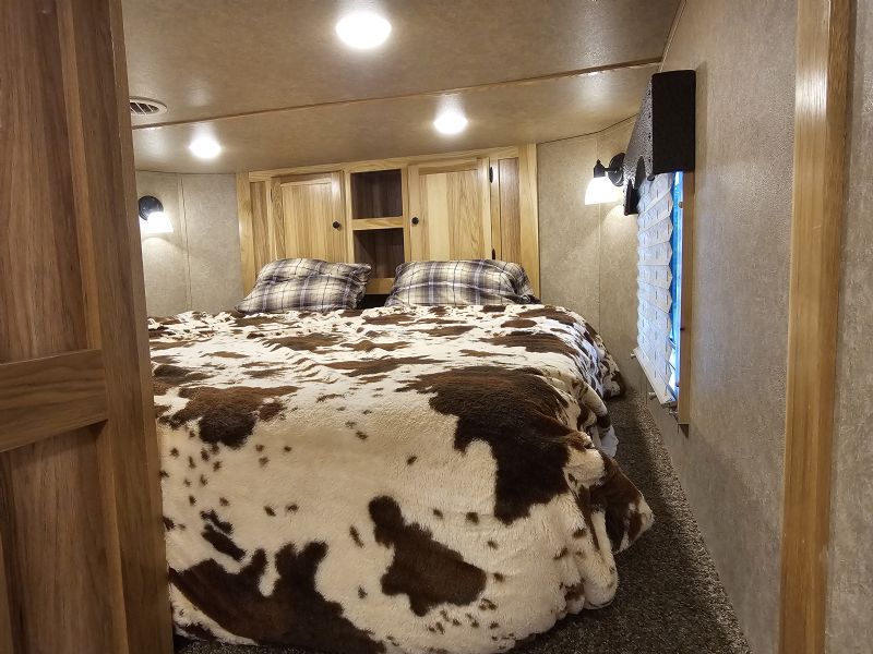 Used Horse Trailers for Sale
