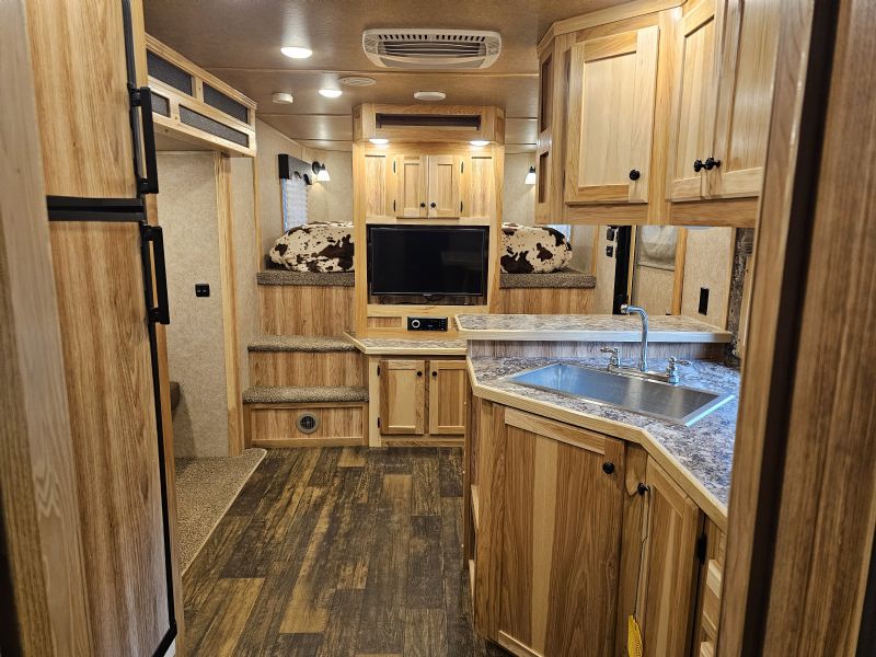 Used Horse Trailers for Sale