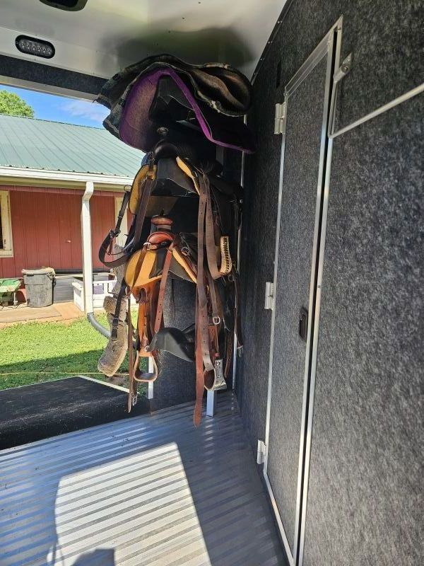 Used Horse Trailers for Sale