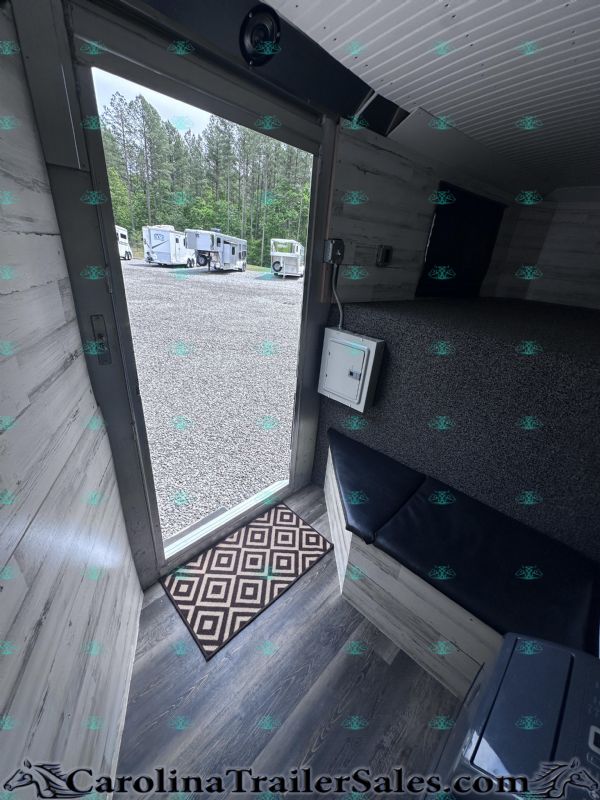 Used Horse Trailers for Sale
