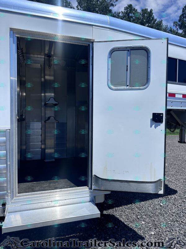 Used Horse Trailers for Sale
