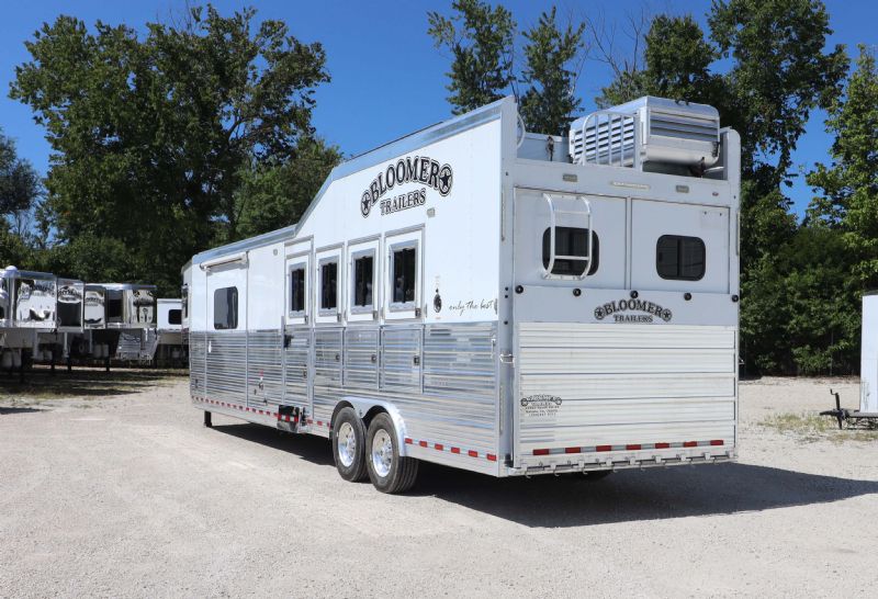 Used Horse Trailers for Sale