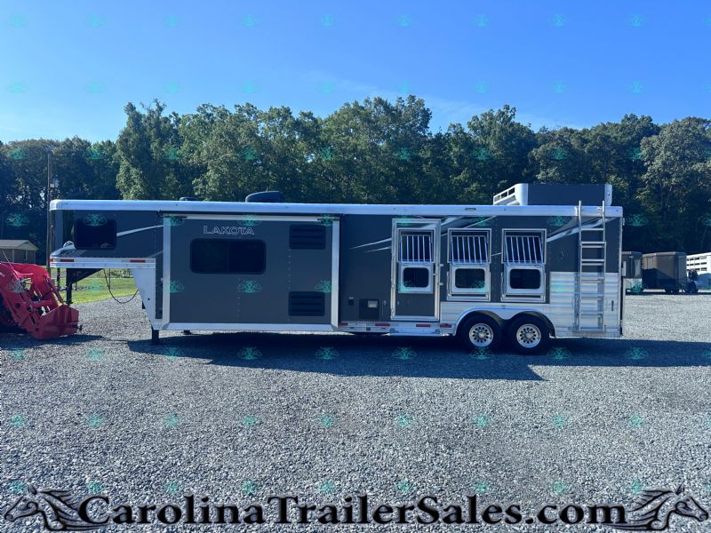 Used Horse Trailers for Sale