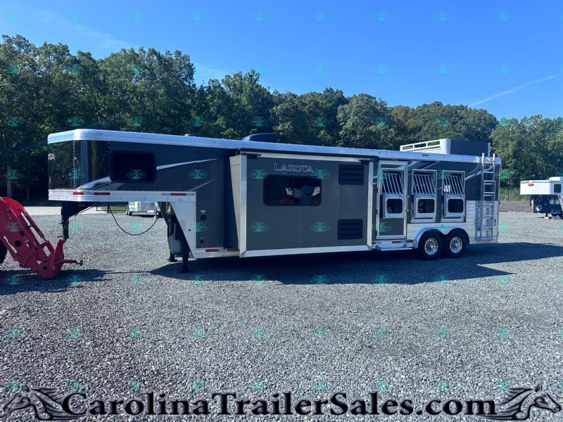 Used Horse Trailers for Sale