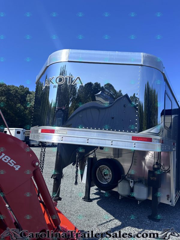 Used Horse Trailers for Sale