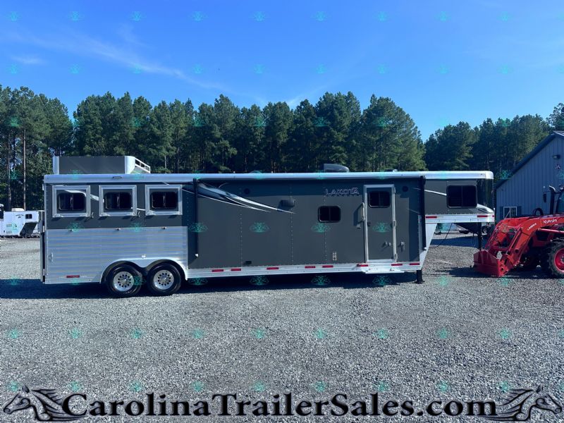 Used Horse Trailers for Sale
