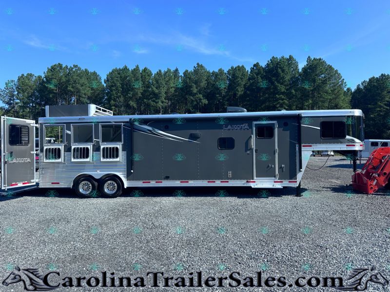 Used Horse Trailers for Sale