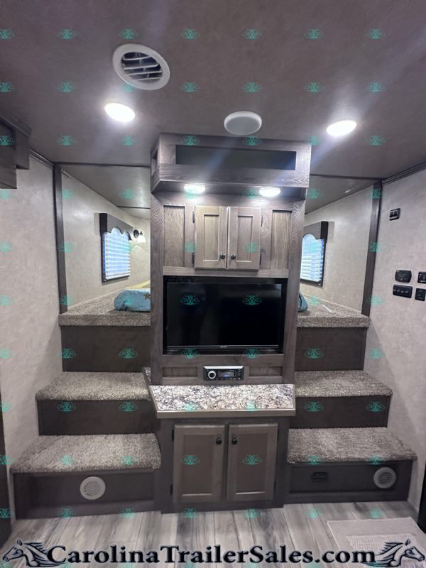 Used Horse Trailers for Sale
