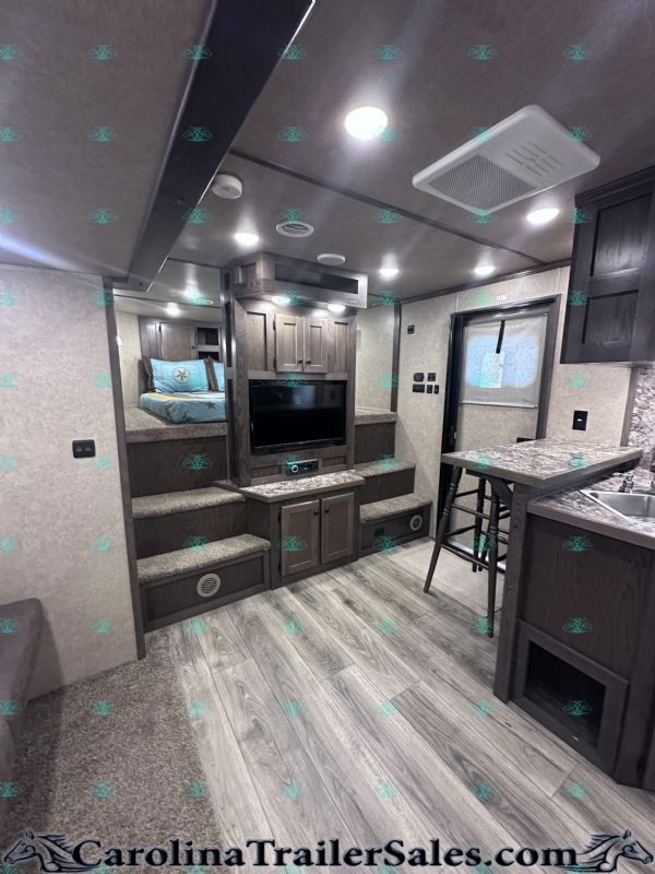 Used Horse Trailers for Sale