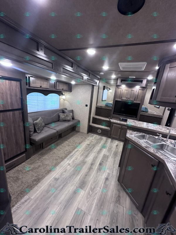 Used Horse Trailers for Sale