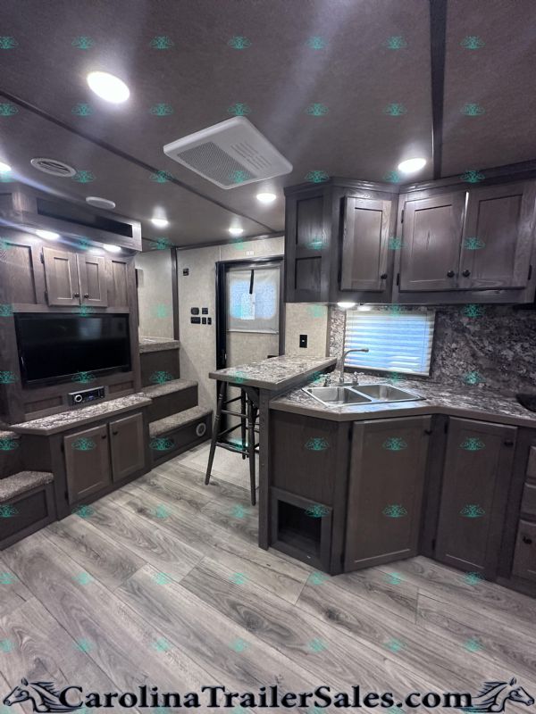 Used Horse Trailers for Sale