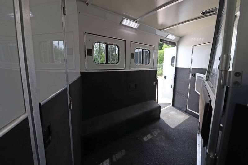 Used Horse Trailers for Sale