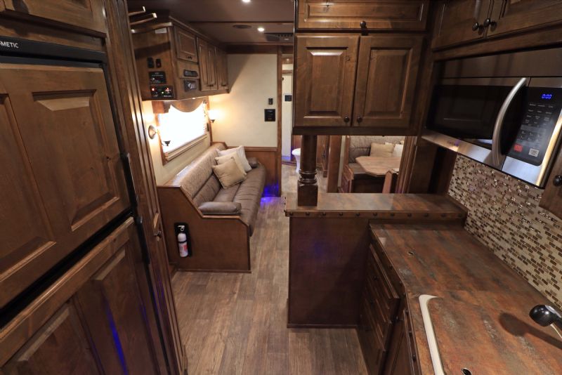 Used Horse Trailers for Sale