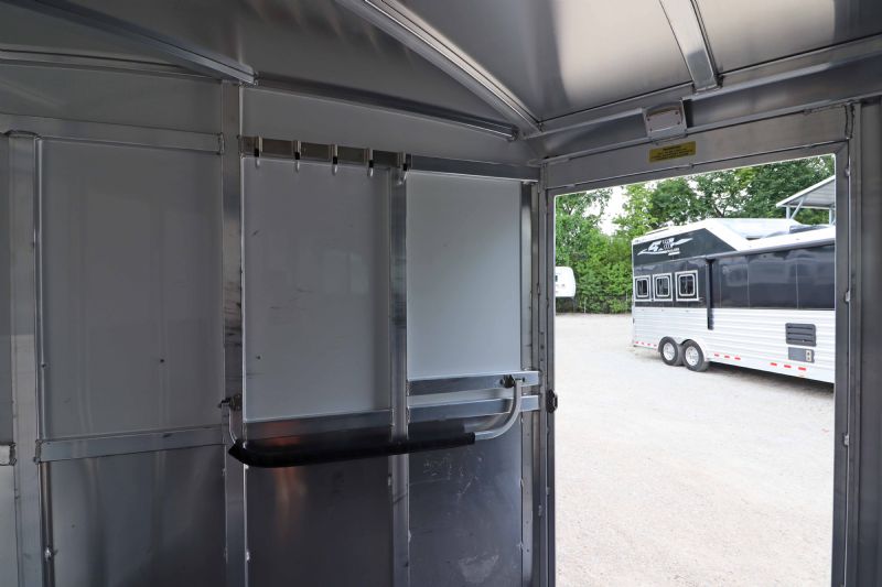 Used Horse Trailers for Sale