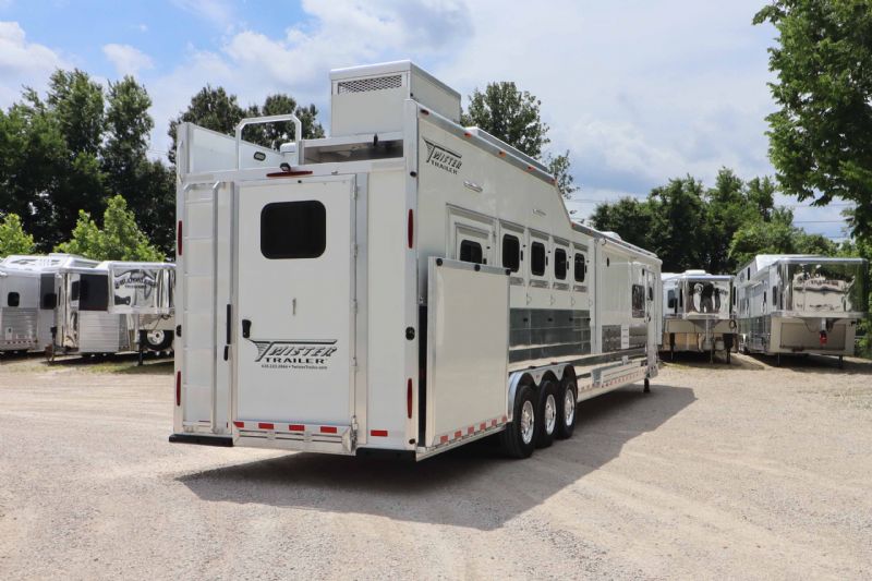 Used Horse Trailers for Sale