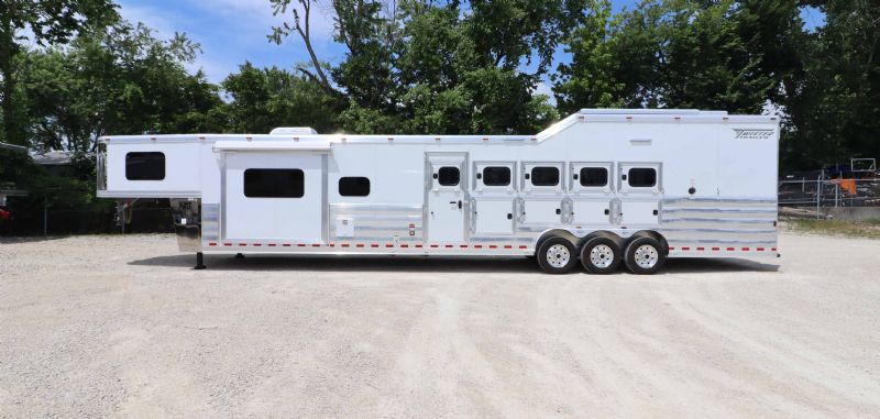 Used Horse Trailers for Sale
