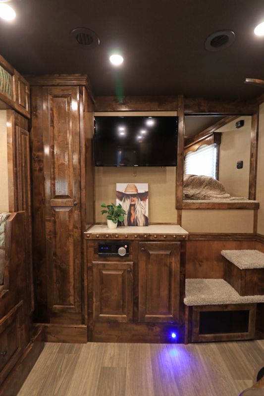 Used Horse Trailers for Sale